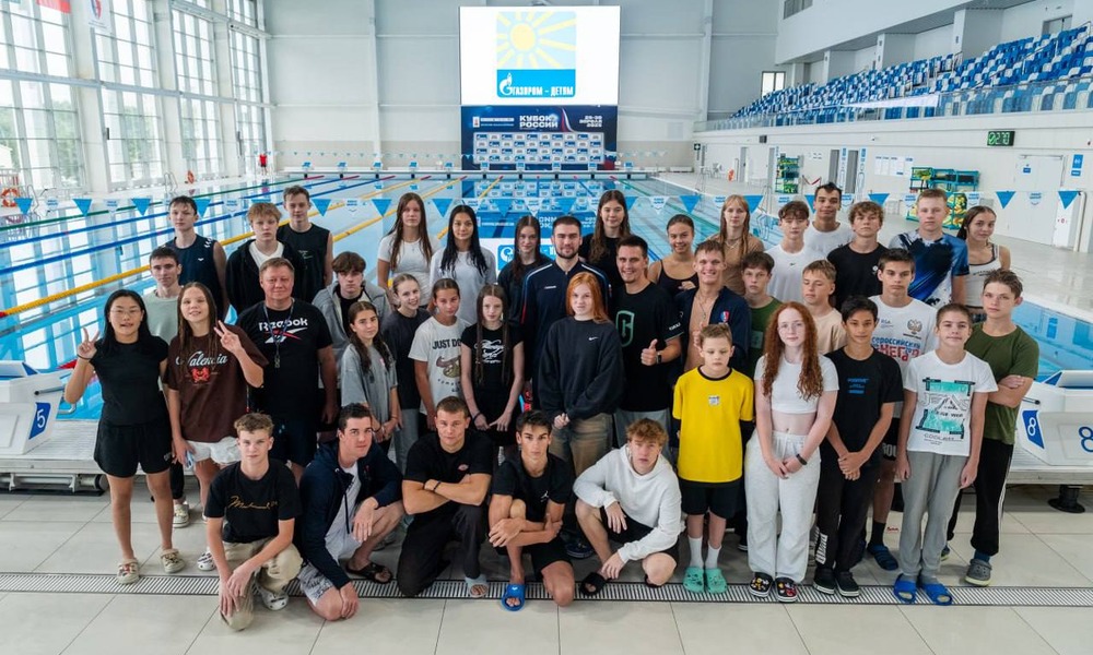 Двукратный призер Олимпийских игр по плаванию Климент Колесников провел мастер-класс в Южно-Сахалинске.